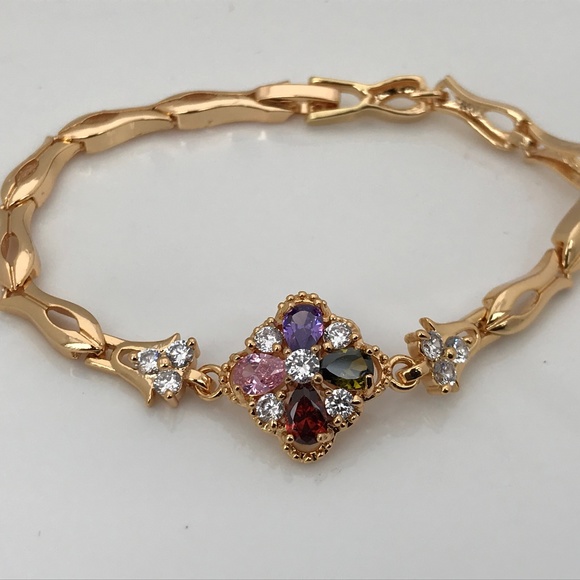 Jewelry - Women Bracelet Fancy Gold Tone Cuff Metal Bracelet
